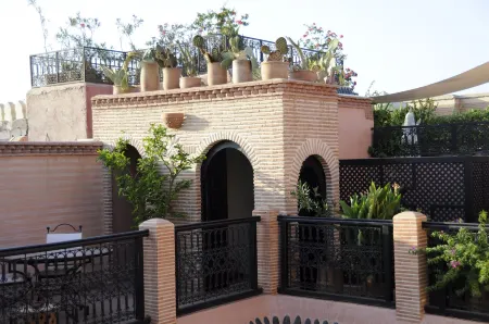 Riad Les Trois Palmiers El Bacha