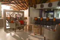 Cresta Marang Gardens Hotel - bar