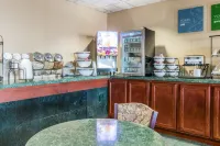Comfort Inn & Suites Maumee - Toledo I80-90 - breakfast