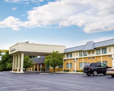 Quality Inn Отели рядом с достопримечательностью «Sphere Virtual Reality Arcade»