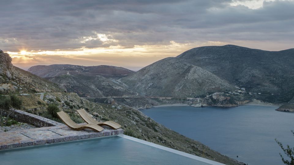Tainaron Blue Retreat