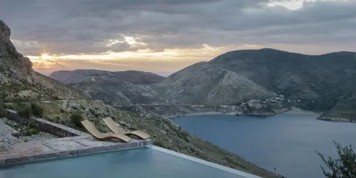 Tainaron Blue Retreat
