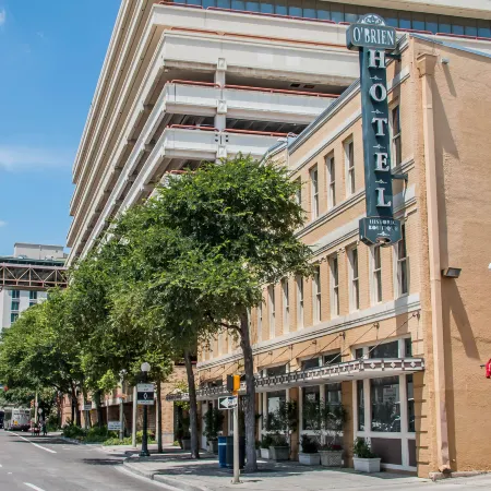 O'Brien Riverwalk Boutique Hotel