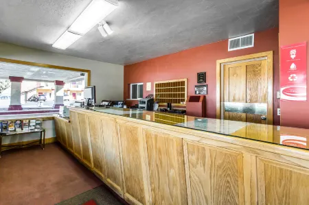 Econo Lodge Inn & Suites Отели в г. Дуранго