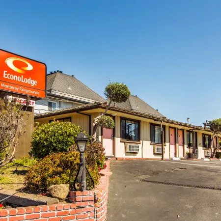 Monterey Fairgrounds Inn