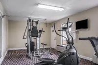 Quality Inn - Gym