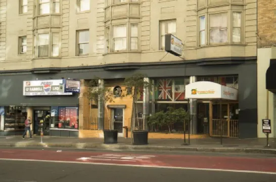 Orange Village Hostel Отели в г. 