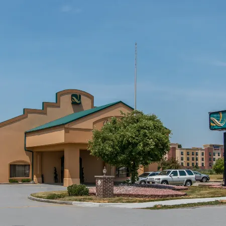 Motel 6 Elkhart, IN