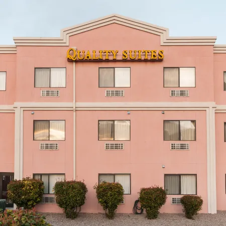 Quality Suites Albuquerque Airport