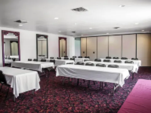 ควอลิตี้อินน์ ตูกุมการิ โรงแรมในตูกุมการิ