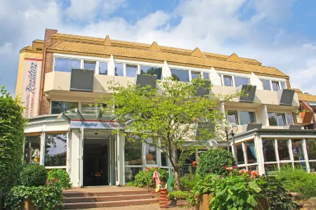 Best Western Plus Residenzhotel Lueneburg Отели рядом с достопримечательностью «University of Lüneburg»