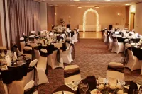 Cartier Place Suite Hotel