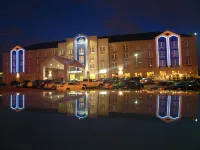 Cambridge Hotel and Conference Centre Отели рядом с достопримечательностью «Preston Memorial Auditorium»