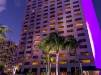 InterContinental Miami Hotels near lululemon