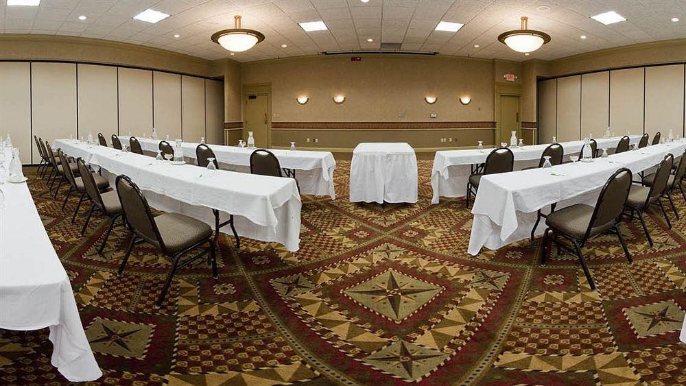 Radisson Hotel & Conference Center Coralville - Iowa City