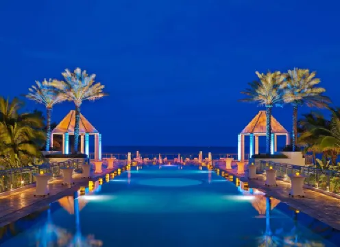 ดิโพลแมท บีช รีสอร์ทฮอลลีวูด คิวริโอ คอลเลกชั่น บาย ฮิลตัน โรงแรมใน