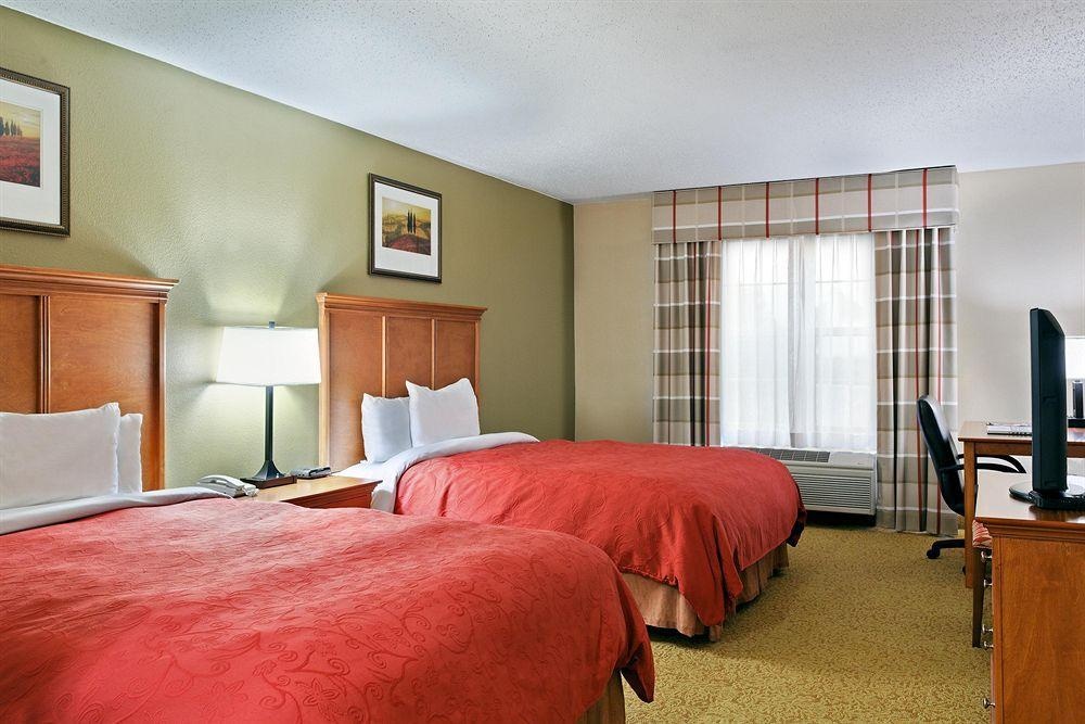 Country Inn & Suites by Radisson, Sycamore, IL