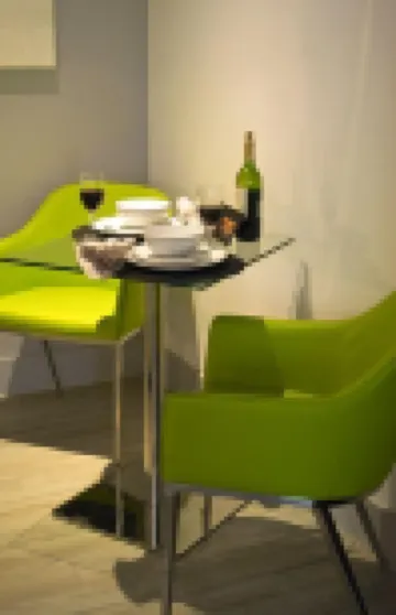 シーサイドオールスイーツホテル