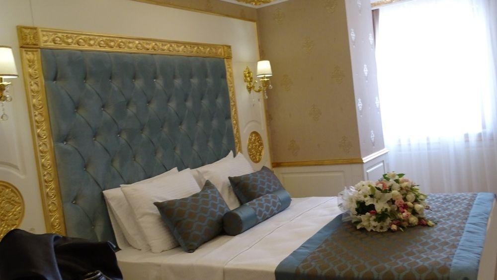Hotel Emirhan Palace
