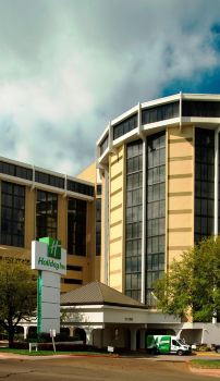 Hotels Near The University Of Texas