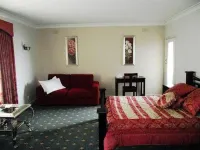 503 on Princes Drive Motel