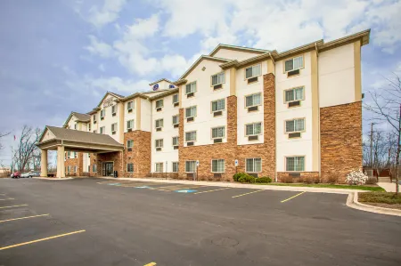 Comfort Suites Grayslake Near Libertyville North Отели рядом с достопримечательностью «Заказник Индепенденс Гров Форест»