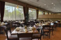 Red Lion Hotel Bellevue Отели в г. Белвью