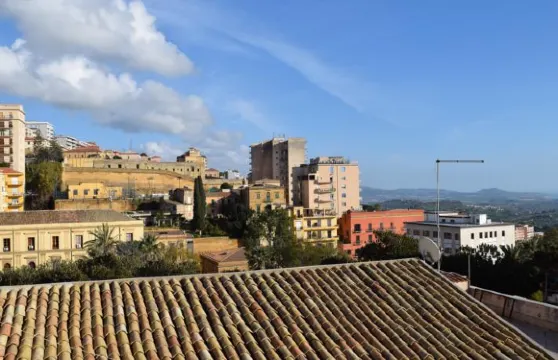 薩洛託迪阿西娜B&B酒店