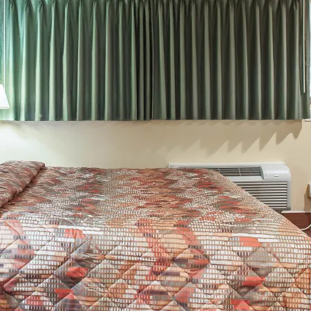 Amherst Inn & Suites