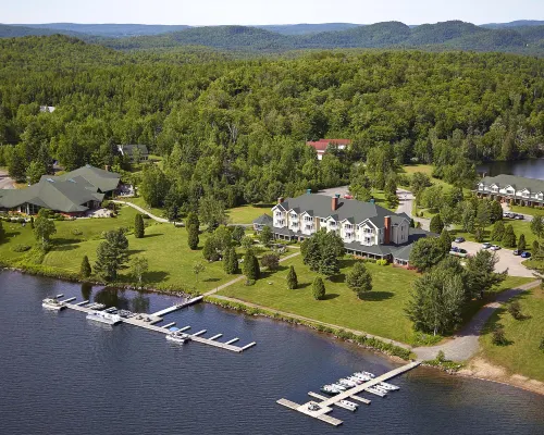 Auberge du Lac-à-l'Eau-Claire Hotels in Maskinonge