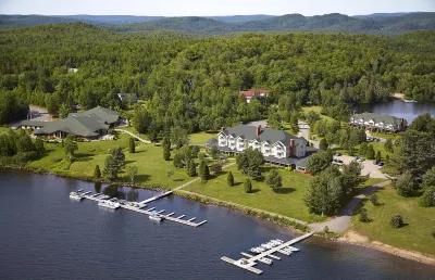 Auberge du Lac-à-l'Eau-Claire Hôtels à : Saint-Paulin
