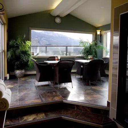 Whistler's Inn