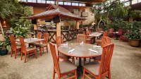 Prestige Vernon Lodge and Conference Centre - breakfast