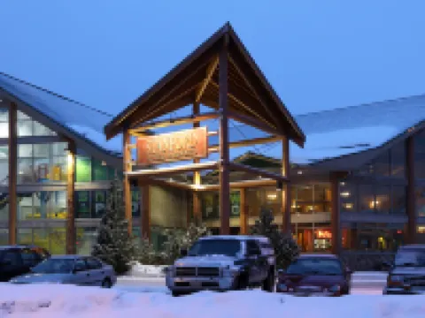 Fernie Stanford Resort Hotels in Fernie