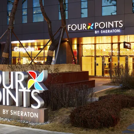 Four Points by Sheraton Josun, Seoul Station Отели рядом с достопримечательностью «Художественная галерея Art Space One»