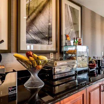 Holiday Inn Express & Suites CEDAR FALLS - WATERLOO by IHG