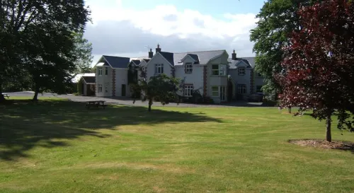 Coolanowle Self Catering Holiday Accommodation - parking