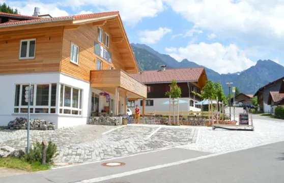 登山者格魯納小屋酒店