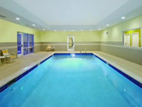 La Quinta Inn & Suites by Wyndham Artesia Hotels in Eddy County