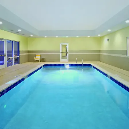La Quinta Inn & Suites by Wyndham Artesia