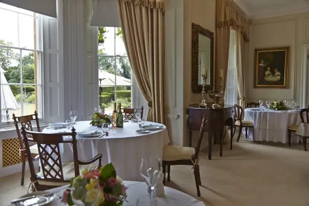 Manor House Hotel Отели в г. Линесек энд Софтли