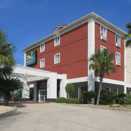 The Marco Hotel Lake Charles Отели рядом с достопримечательностью «Север Бич»