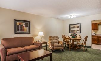 Quality Inn of Paris, TN