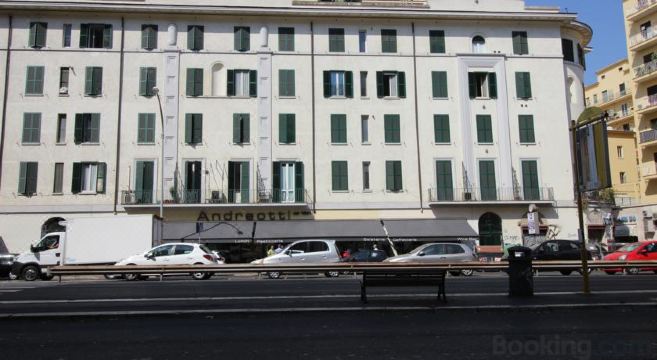 Apartment Ostiense Piramide Station