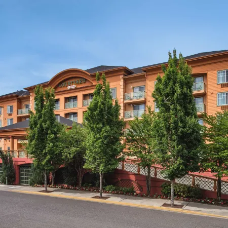 Courtyard Portland North