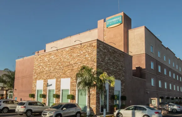 Staybridge Suites 奎雷塔羅