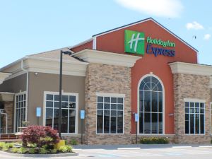 Holiday Inn Express Woodstock-Shenandoah Valley