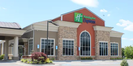 Holiday Inn Express Woodstock-Shenandoah Valley