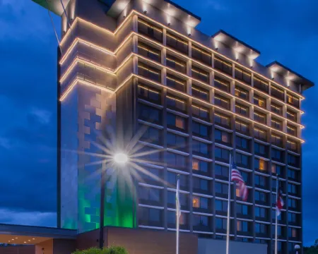 DoubleTree by Hilton Raleigh Crabtree Valley Hotels in Raleigh