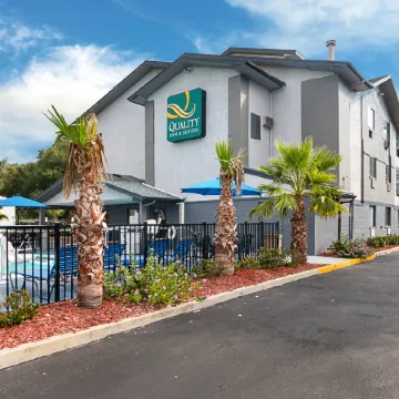 Quality Inn & Suites Leesburg Chain of Lakes